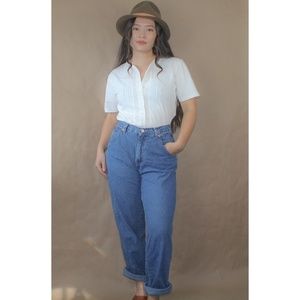 (163) vtg 90s high waisted carpenter blue jeans